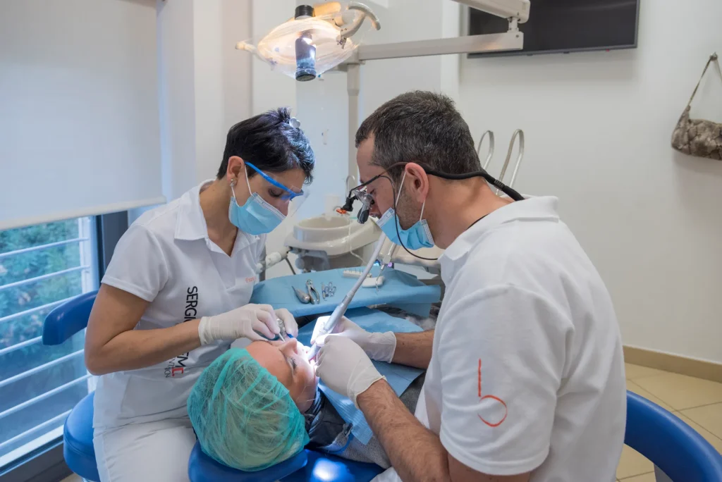 Odontoiatria conservativa ed endodonzia a Pisa 2 studio-bellemo-dentistico-pisa Endodonzia conservativa foto 2 studio bellemo pisa